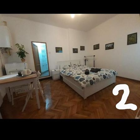 Central Studio In Historic Center Brasov Exterior photo