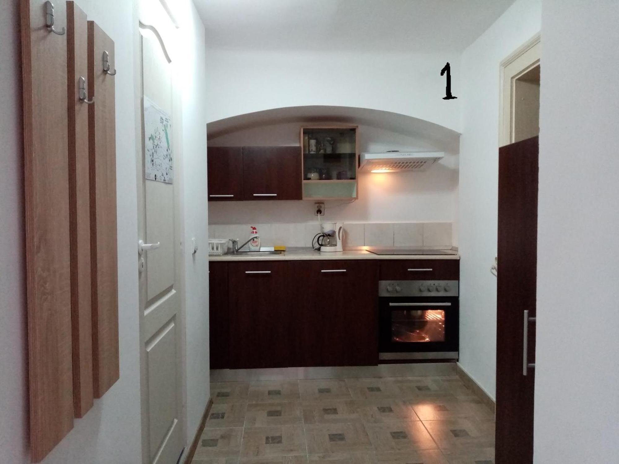Central Studio In Historic Center Brasov Exterior photo